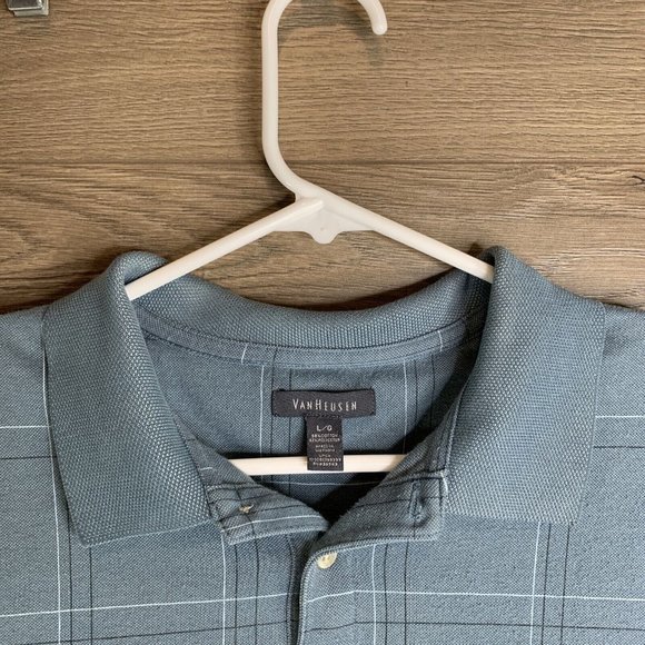 Van Heusen Polo Mens Size L Plaid Short Sleeve Shirts 1 Red & 1 Grey Lot Of 2 - Picture 5 of 15